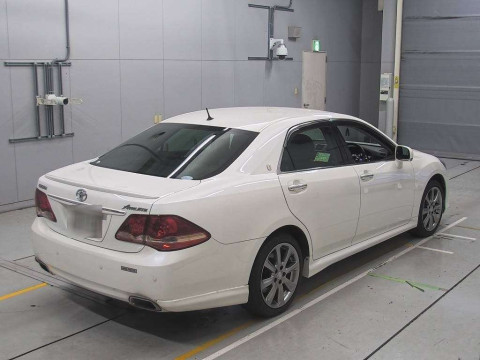 2008 Toyota Crown GRS204[1]