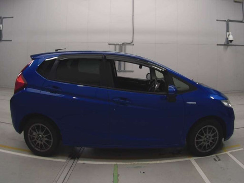 2013 Honda Fit Hybrid GP5[2]