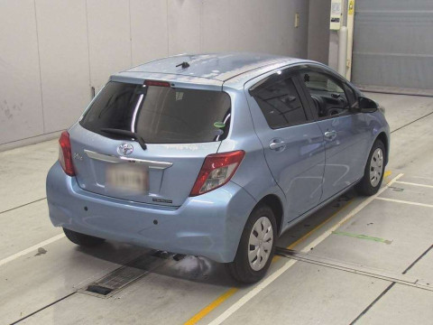 2014 Toyota Vitz NSP130[1]