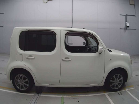 2011 Nissan Cube Z12[2]