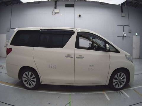 2013 Toyota Alphard ANH20W[2]