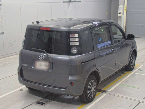 2009 Toyota Sienta NCP81G[1]