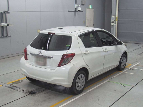 2013 Toyota Vitz KSP130[1]