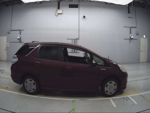 2013 Honda Fit Shuttle Hybrid GP2[2]