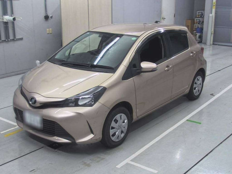 2015 Toyota Vitz KSP130[0]