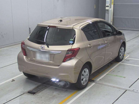 2015 Toyota Vitz KSP130[1]