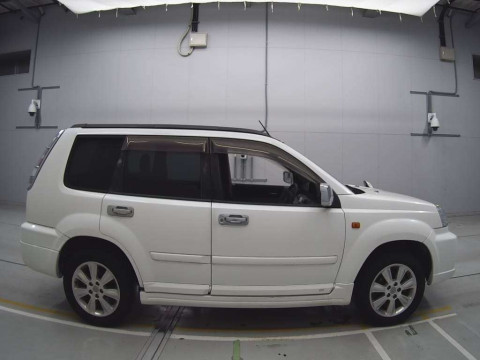 2002 Nissan X-Trail NT30[2]