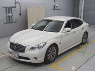 2013 Nissan Fuga Hybrid