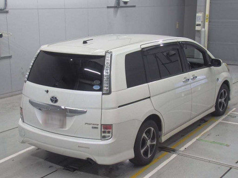 2011 Toyota Isis ZGM10W[1]