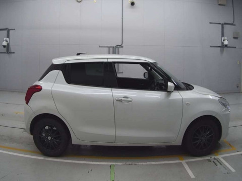 2017 Suzuki Swift ZC83S[2]