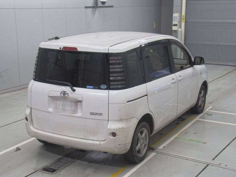 2004 Toyota Sienta NCP81G[1]