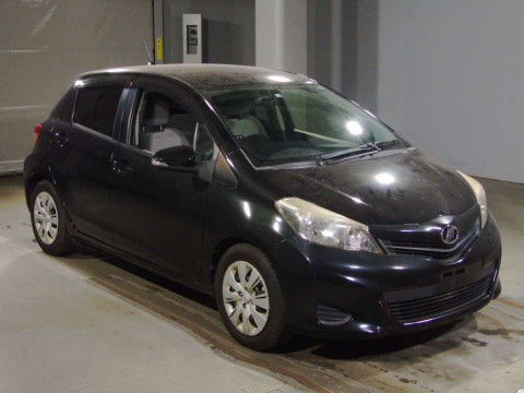 2012 Toyota Vitz NCP131[2]