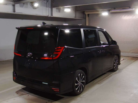 2022 Toyota Noah MZRA90W[1]