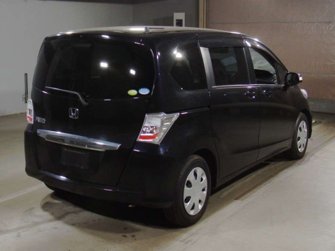 2012 Honda Freed GB3[1]