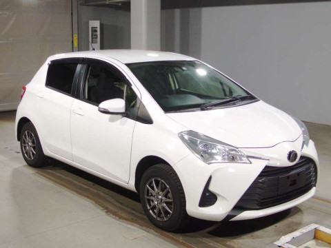 2018 Toyota Vitz NSP135[1]