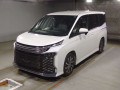 2022 Toyota Voxy