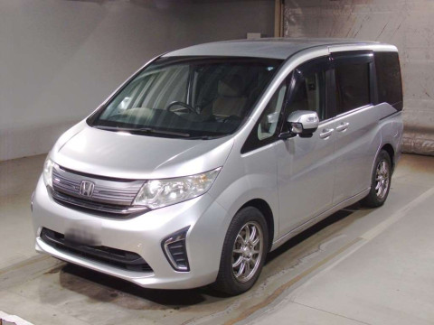 2015 Honda Step WGN RP1[0]