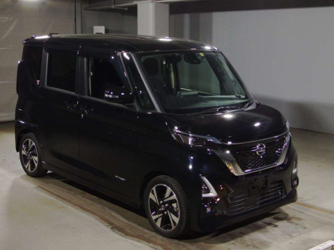 2020 Nissan Roox B45A[1]