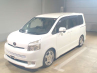 2008 Toyota Voxy