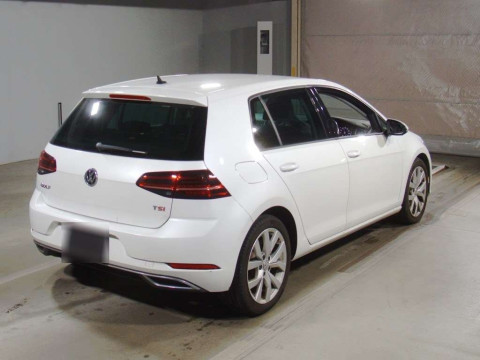 2017 Volkswagen Golf AUCPT[1]