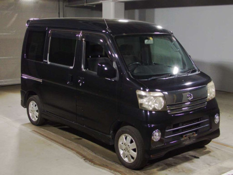 2006 Daihatsu Atrai Wagon S320G[2]