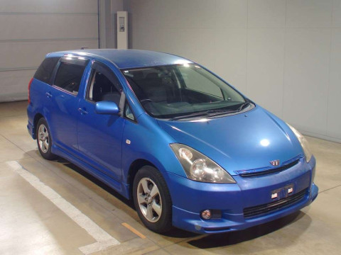 2004 Toyota Wish ZNE10G[1]