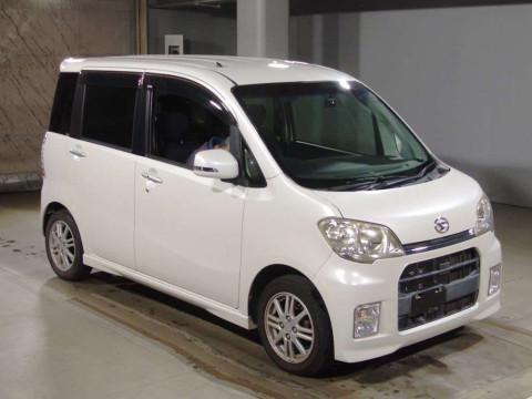 2010 Daihatsu Tanto Exe Custom L455S[2]