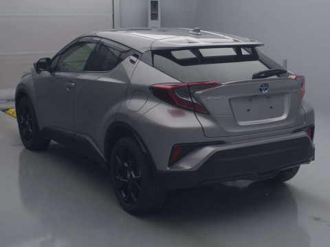 2019 Toyota C-HR ZYX10[2]