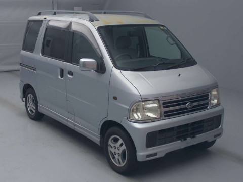 2000 Daihatsu Atrai Wagon S220G[2]