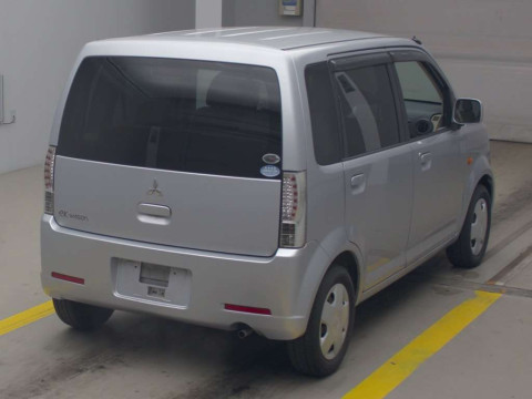 2011 Mitsubishi eK Wagon H82W[1]