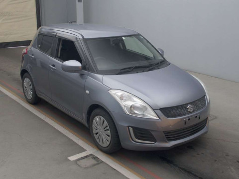 2014 Suzuki Swift ZC72S[2]