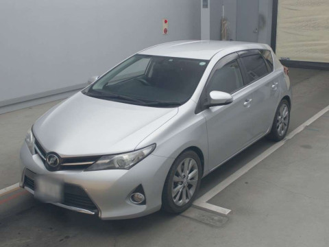 2013 Toyota Auris ZRE186H[0]