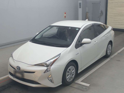 2016 Toyota Prius ZVW50[0]