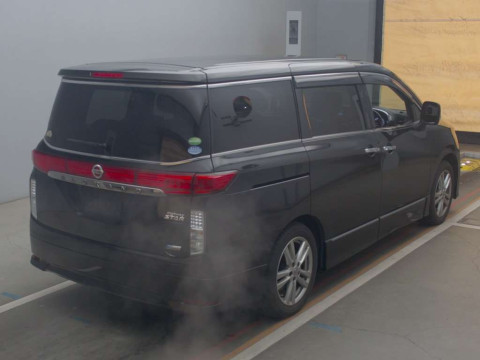 2013 Nissan Elgrand TE52[1]