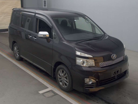 2012 Toyota Voxy ZRR70W[2]