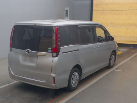 2014 Toyota Noah ZRR80G[1]