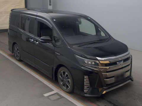 2018 Toyota Noah ZWR80W[2]