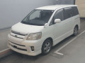 2006 Toyota Noah