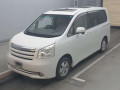 2010 Toyota Noah