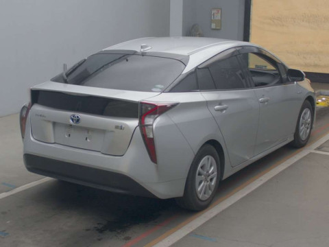 2018 Toyota Prius ZVW50[1]