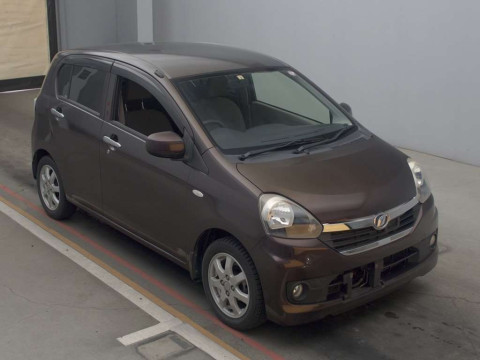 2014 Daihatsu Mira es LA300S[2]