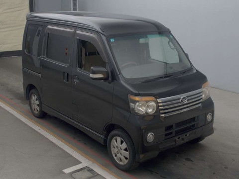 2011 Daihatsu Atrai Wagon S321G[2]