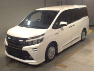 2015 Toyota Voxy