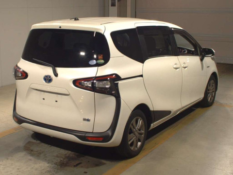 2016 Toyota Sienta NHP170G[1]