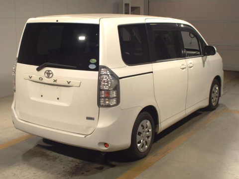 2012 Toyota Voxy ZRR70G[1]