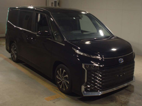 2023 Toyota Voxy ZWR90W[2]