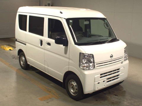 2024 Nissan NV100 Clipper DR17V[2]