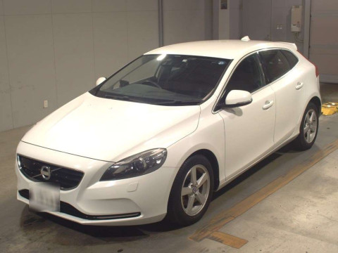 2013 Volvo V40 MB4164T[0]