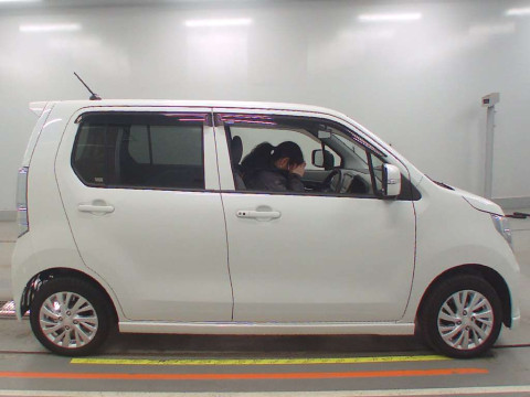 2016 Suzuki Wagon R MH44S[2]