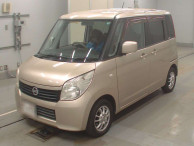 2010 Nissan Roox